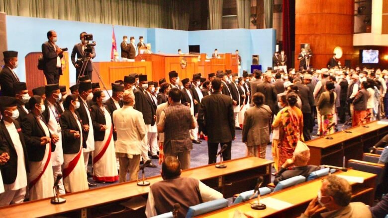 तेस्रो दिन पनि संसद बैठकमा एमाले सांसदको नाराबाजी