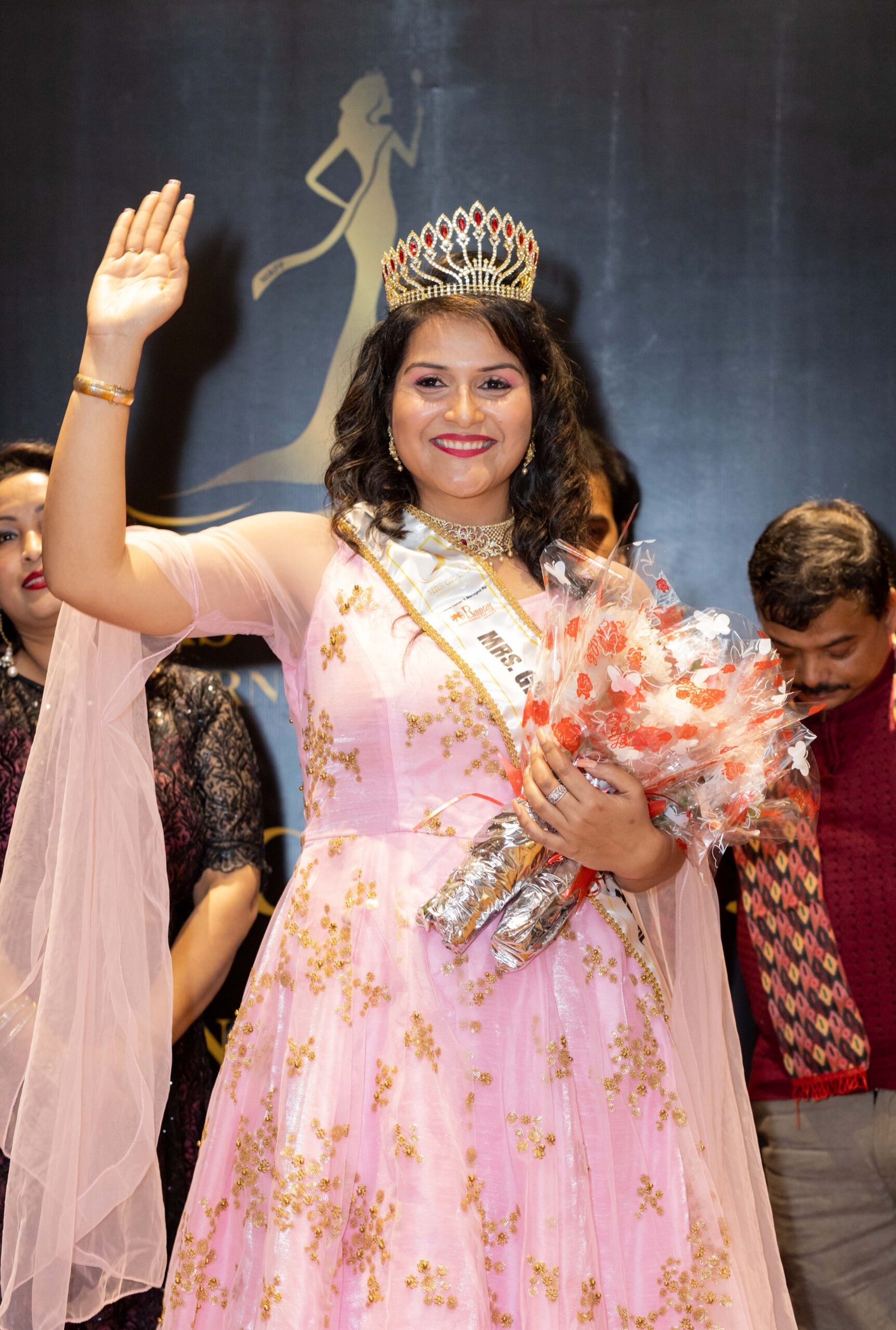 Usha-2-.jpg Usha-2-.jpg