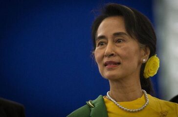 AUN SAN SU KYI