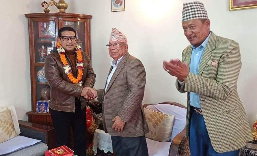 dipak-manange-and-madhav-kumar-nepal