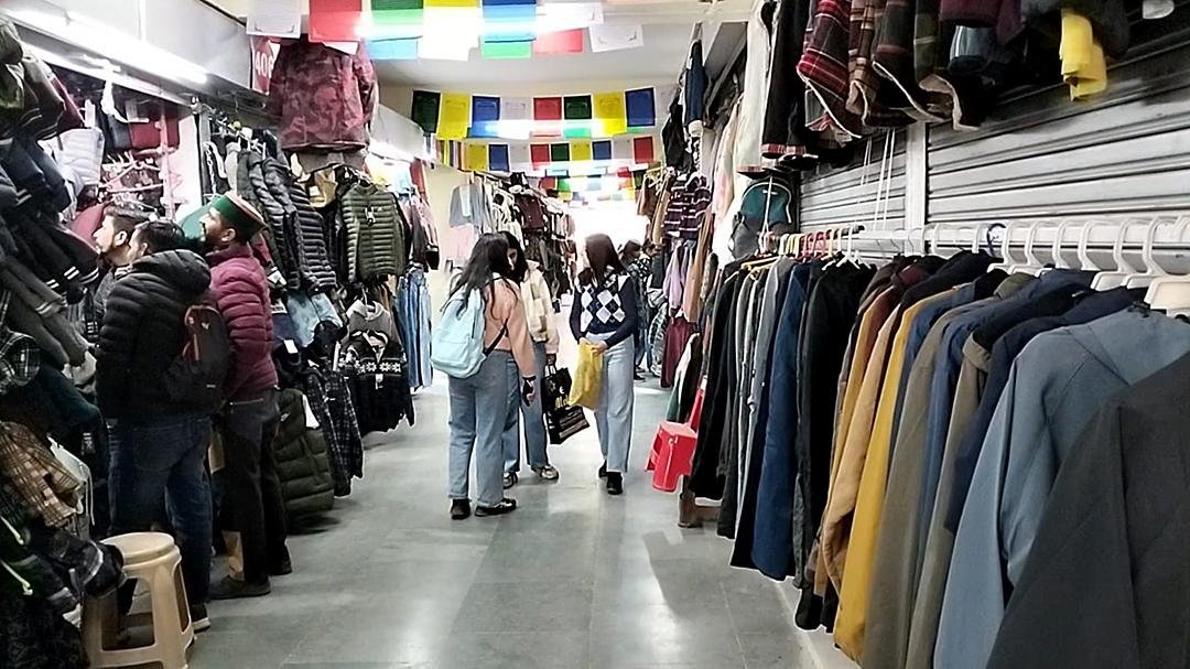 Shimla: Tibetan business community gear up for winter sales Shimla: Tibetan business community gear up for winter sales