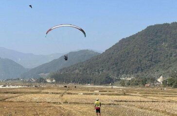PARAGLIDING