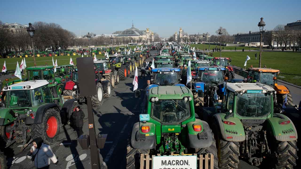Tractors-in-france Tractors-in-france