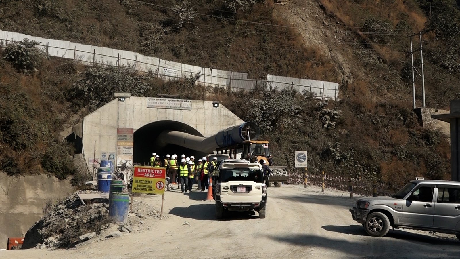 Nagadhunga-Sisnekhola-tunnel2
