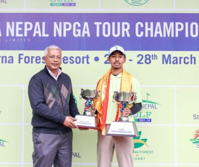 Sadbhav Acharya receiving trophy