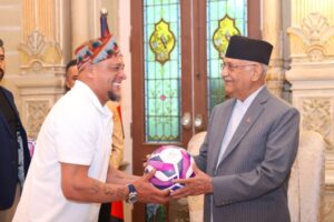 Meeting between Prime Minister and football player Carlos