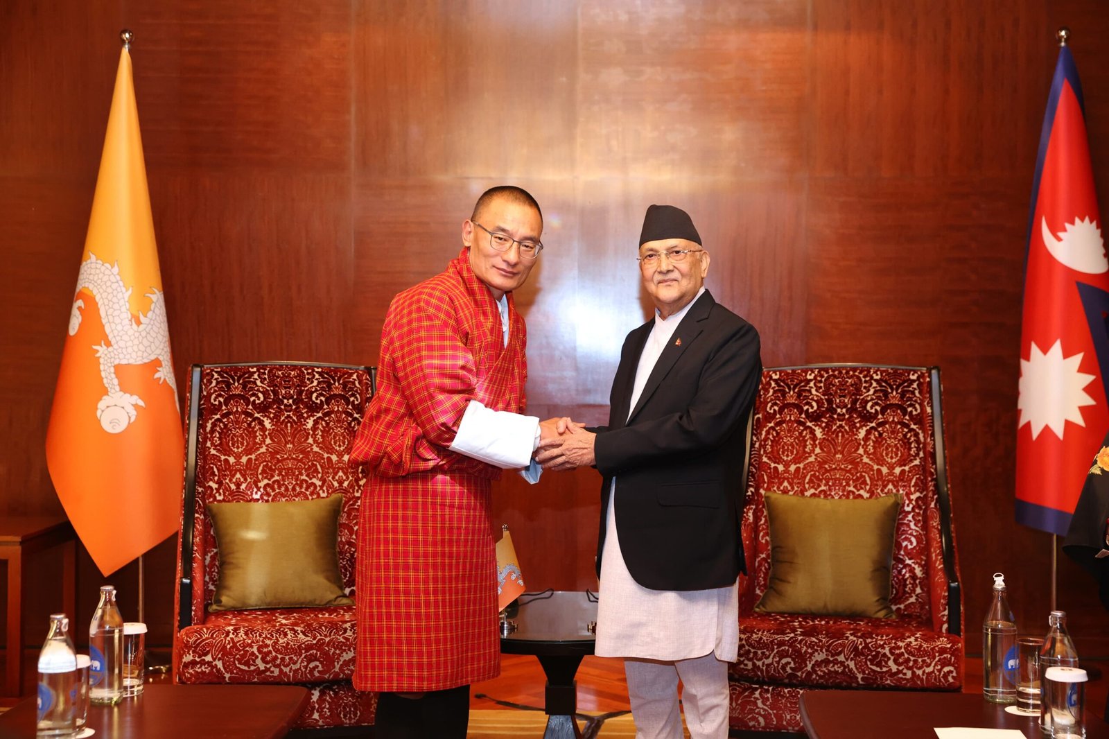 Nepalese Prime Minister Oli and Bhutanese Prime Minister Tobgay hold meeting Nepalese Prime Minister Oli and Bhutanese Prime Minister Tobgay hold meeting