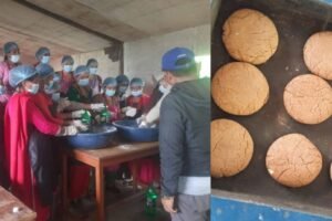 Women from Duragaun making biscuits from koda flour