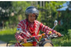 'Bullete Aama' Sushila Upreti calls on Prime Minister Sushila Karki