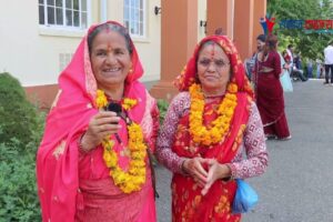 सन्तान भेट्न अमेरिका आएका ६ दशक काटेका दुर्गा पन्त र तारा पन्तलाई मेरिल्याण्डको गौरा पर्वले दिएको खु