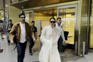 Fans excited by Deepika and Ranbir's meeting