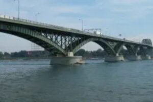 The Peace Bridge border crossing from Buffalo, New York to Fort Erie, Ontario.